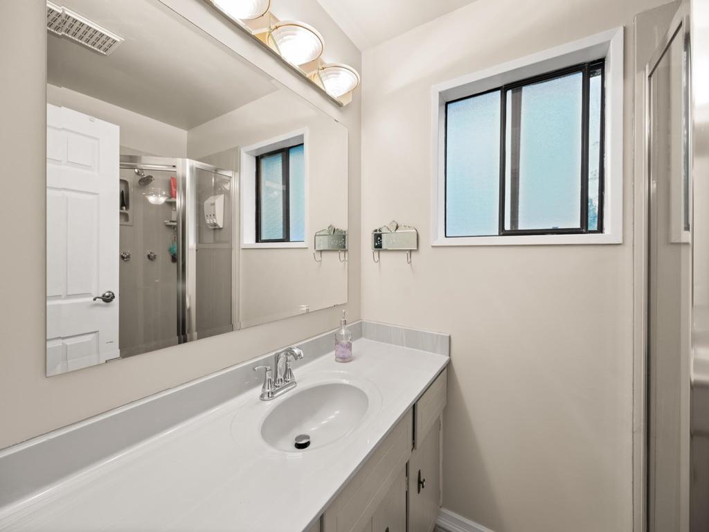 Listing Image for R3100776