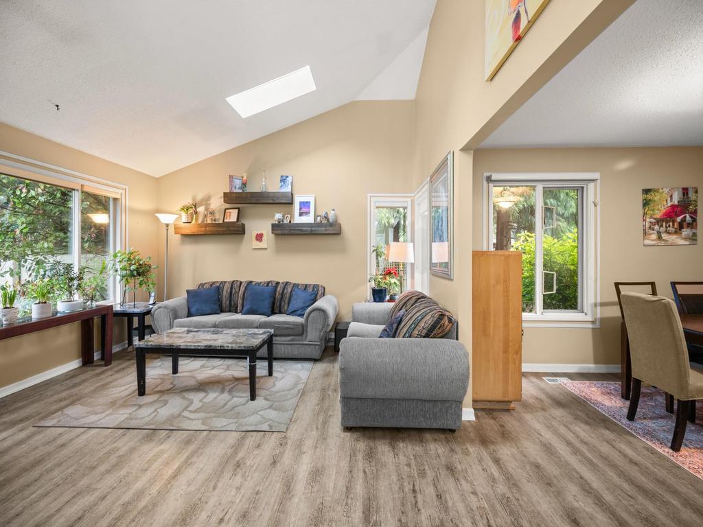 Listing Image for R3100776