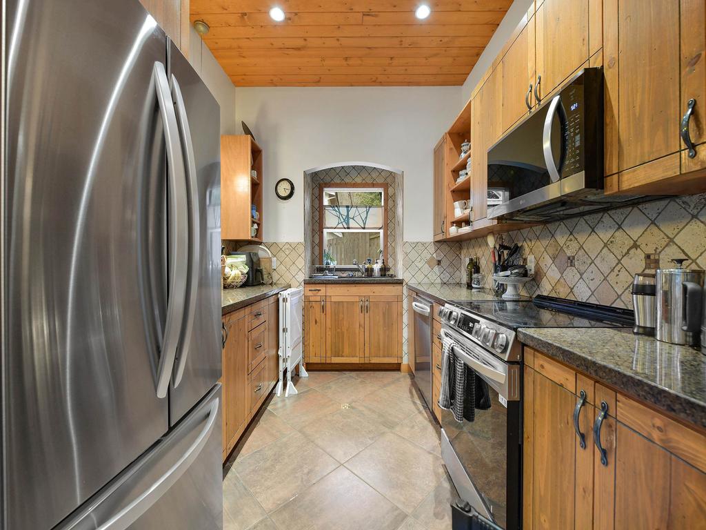 Listing Image for R3100777