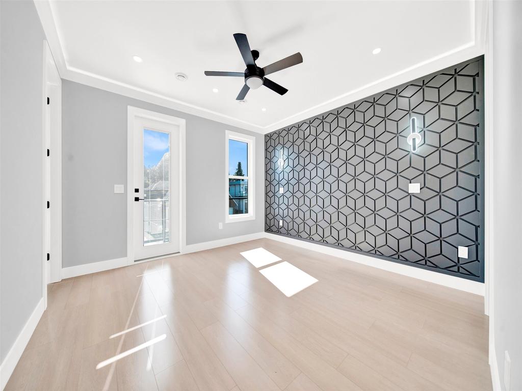 Listing Image for R3100782