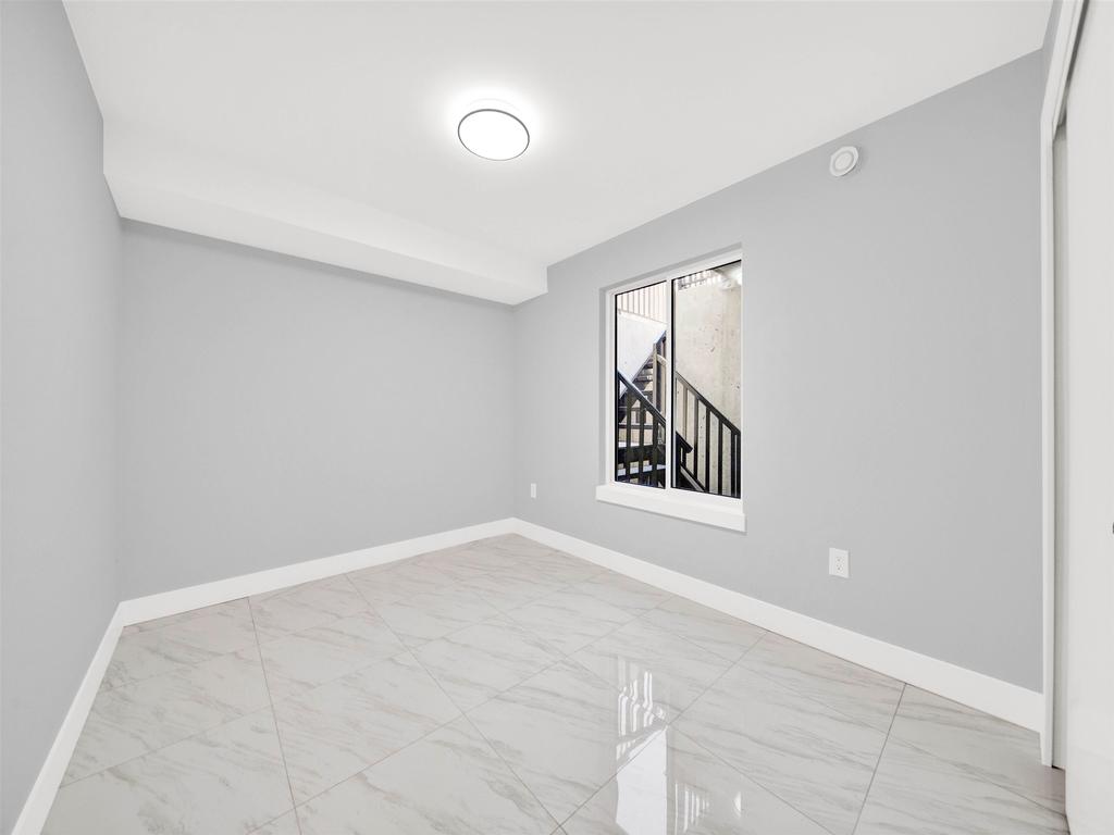 Listing Image for R3100782