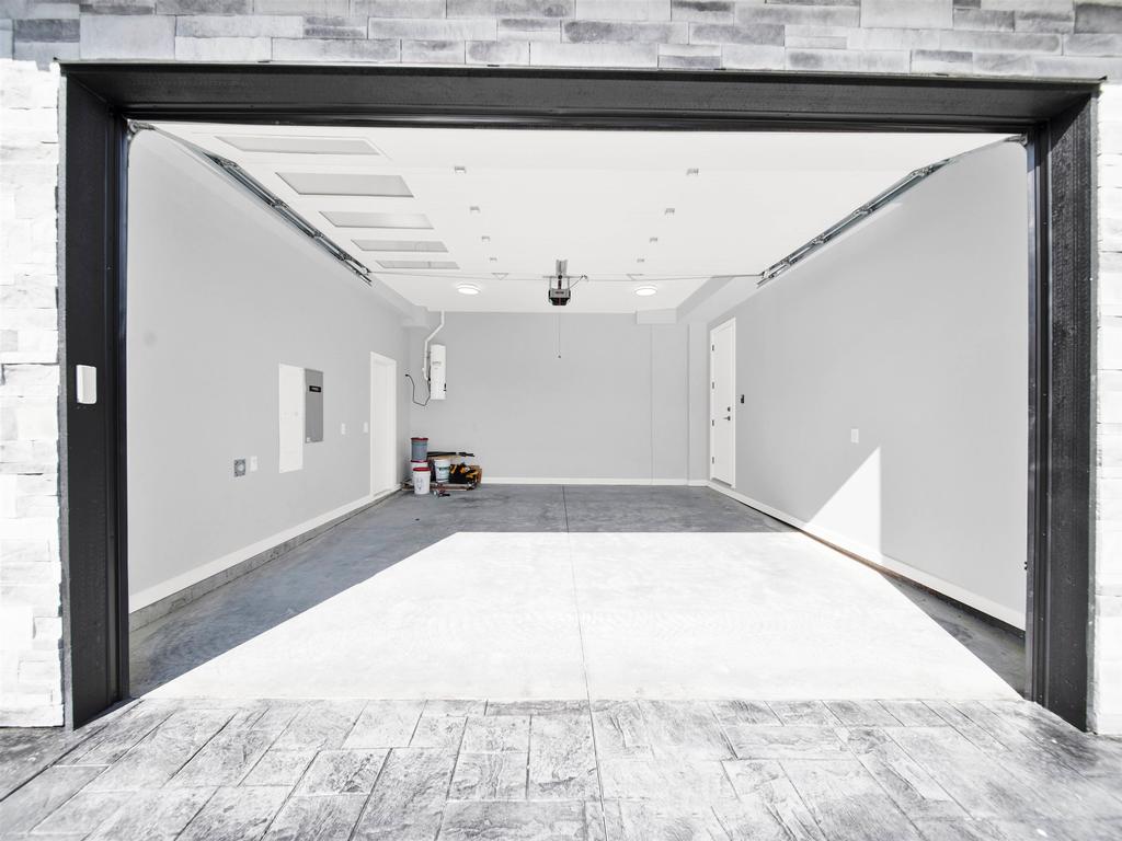 Listing Image for R3100782