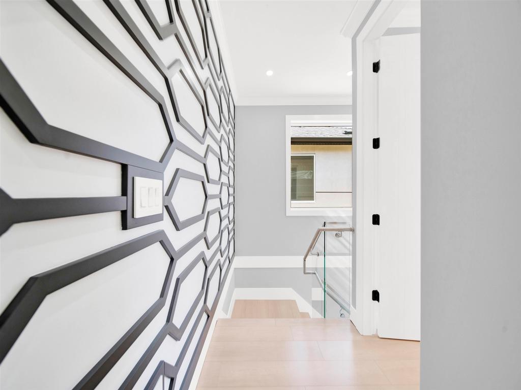 Listing Image for R3100782