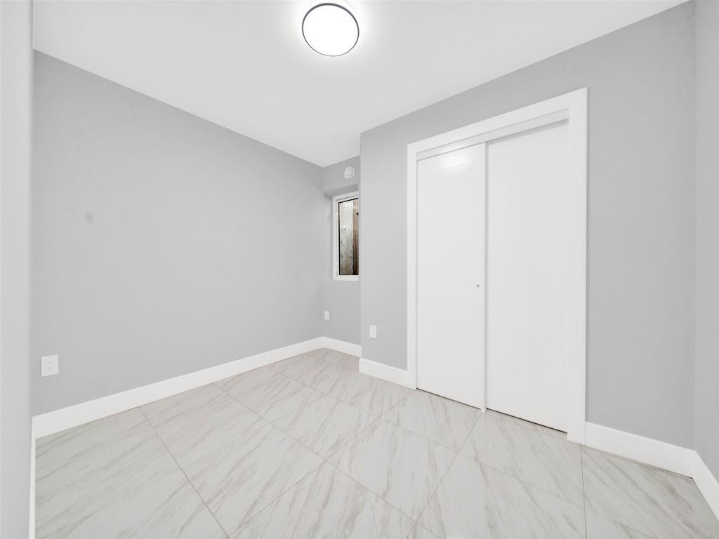 Listing Image for R3100782