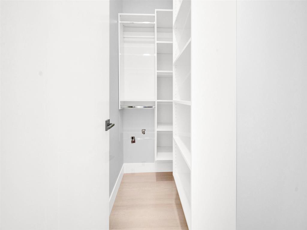 Listing Image for R3100782