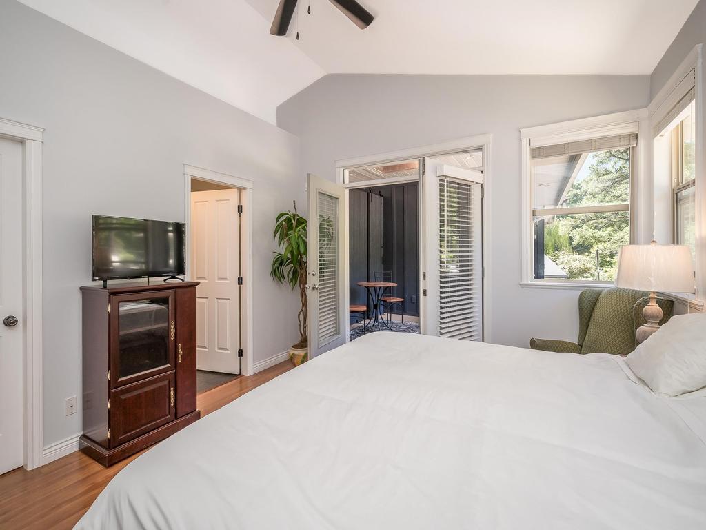 Listing Image for R3100784