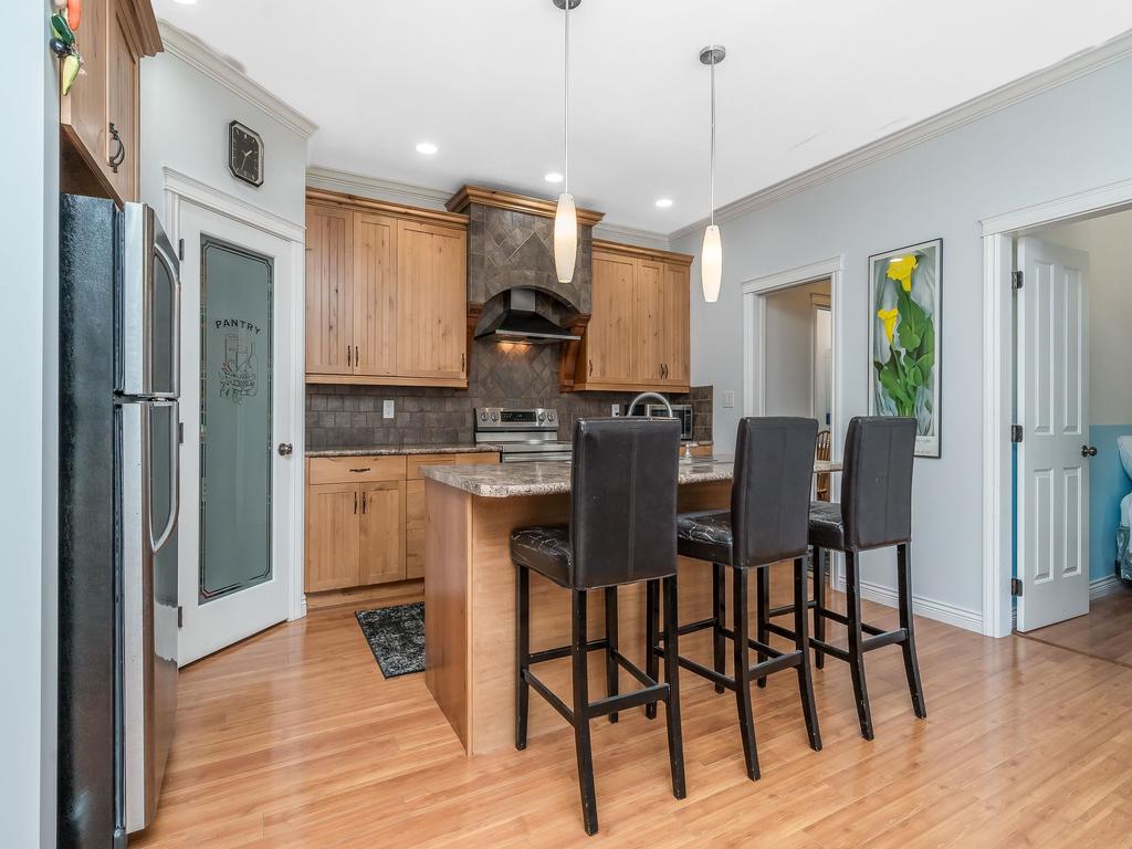 Listing Image for R3100784