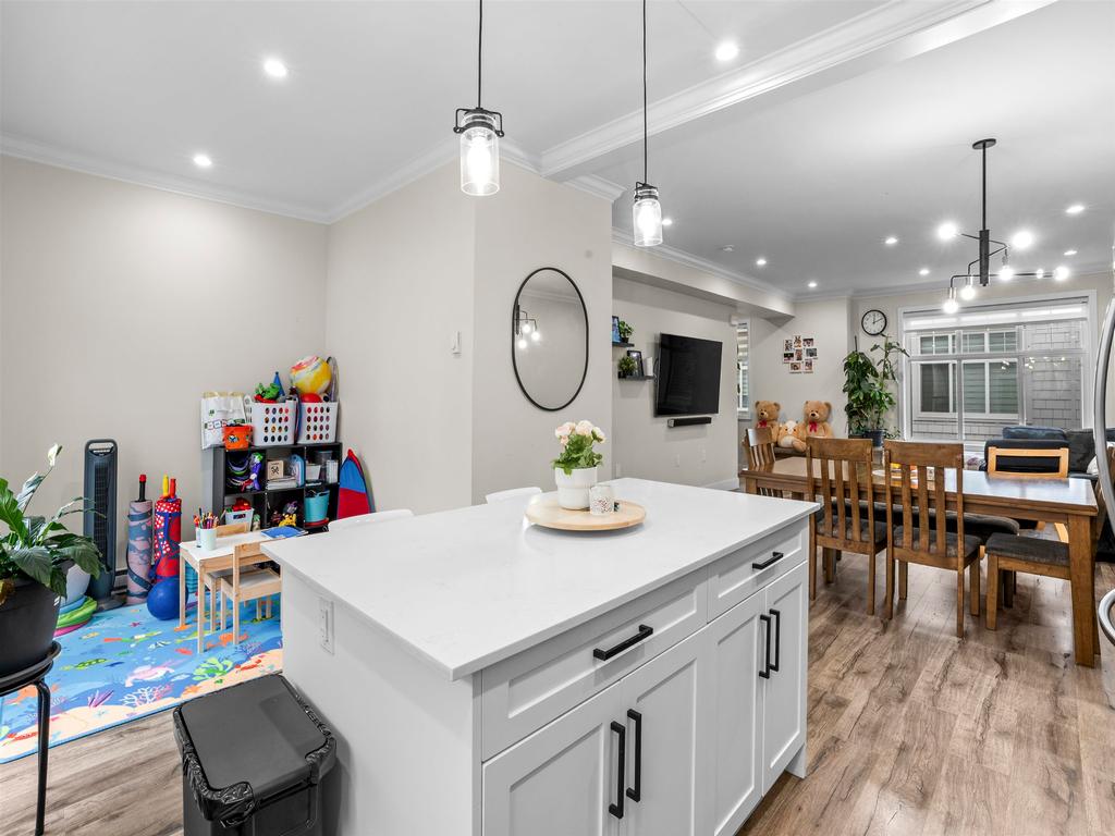 Listing Image for R3100789