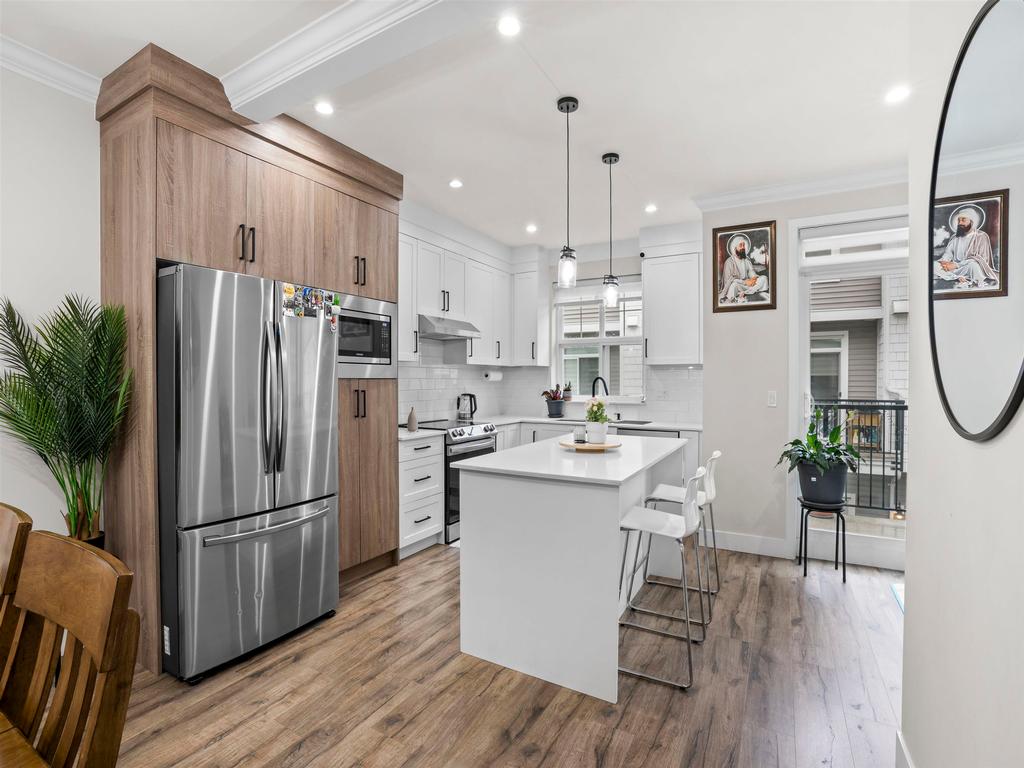 Listing Image for R3100789