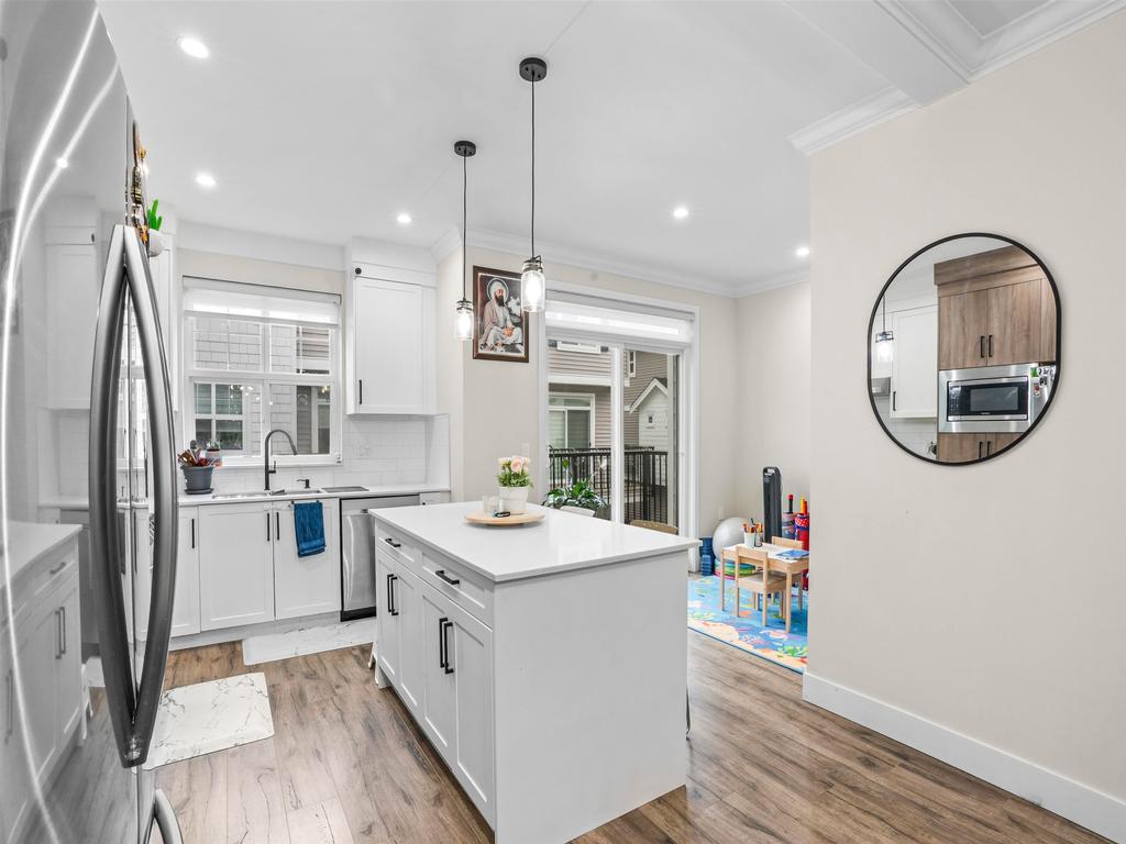 Listing Image for R3100789