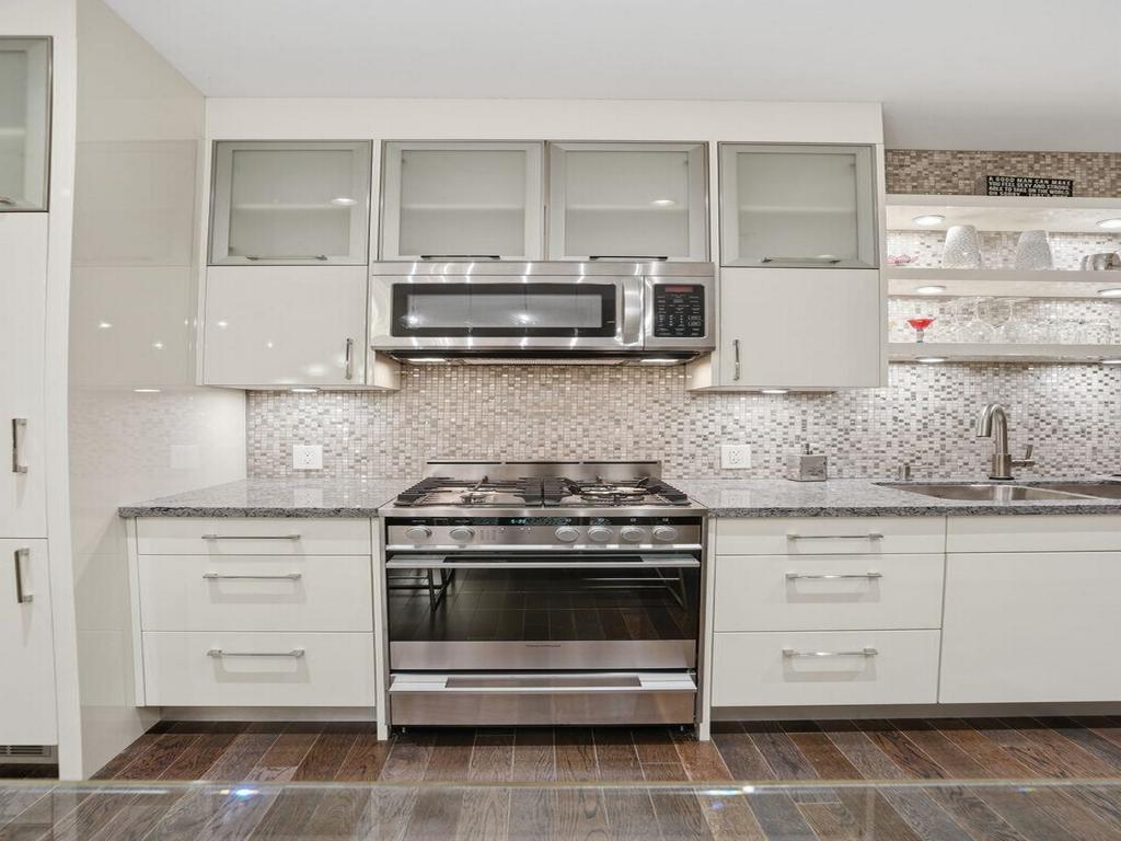 Listing Image for R3100791