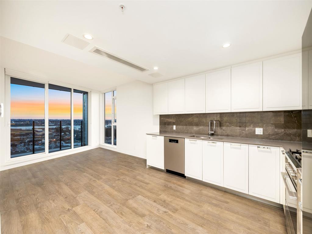 Listing Image for R3100838