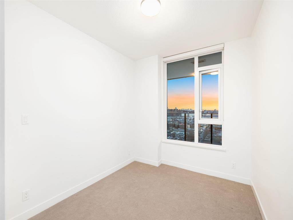 Listing Image for R3100838