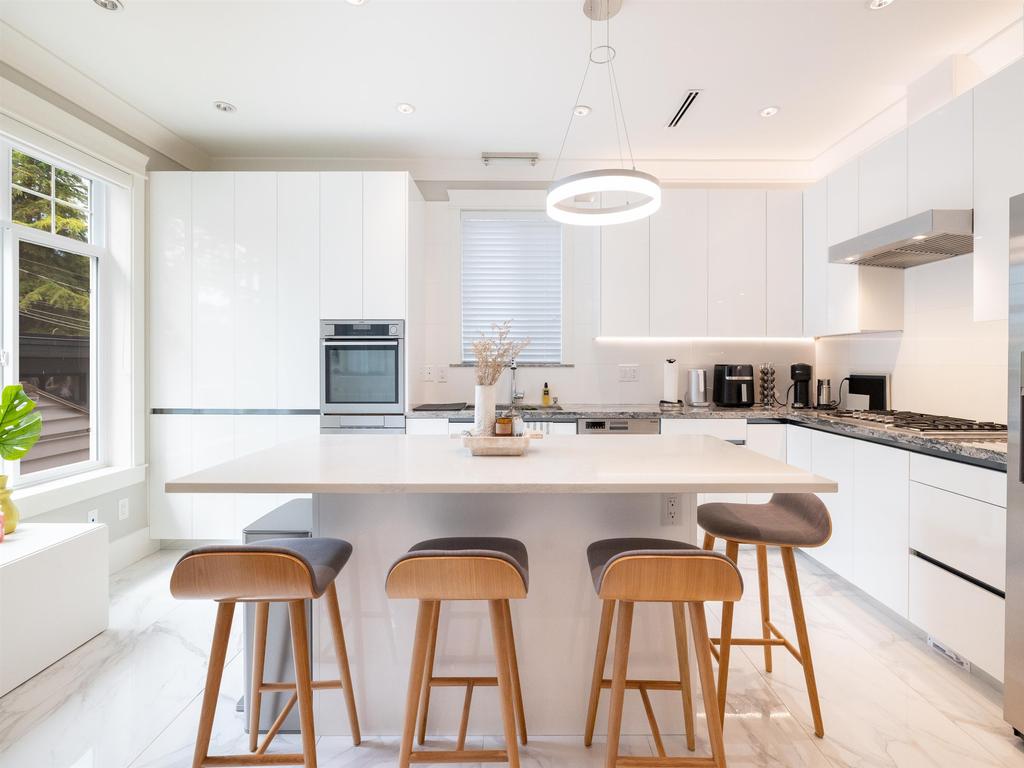 Listing Image for R3100845