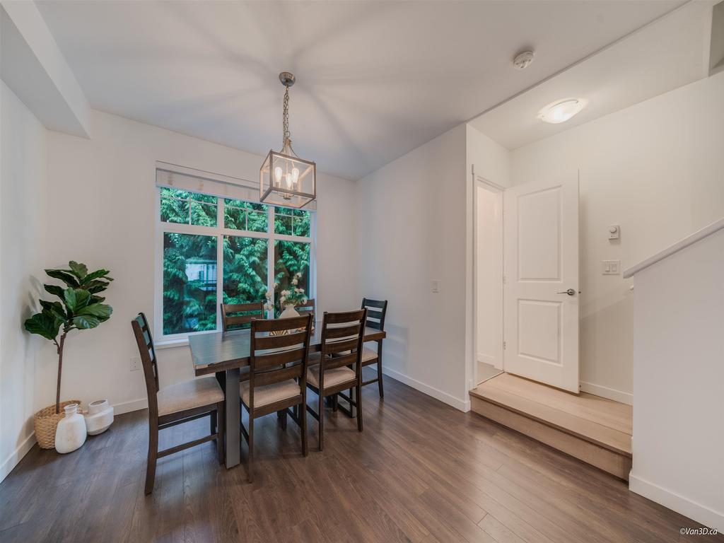 Listing Image for R3100850