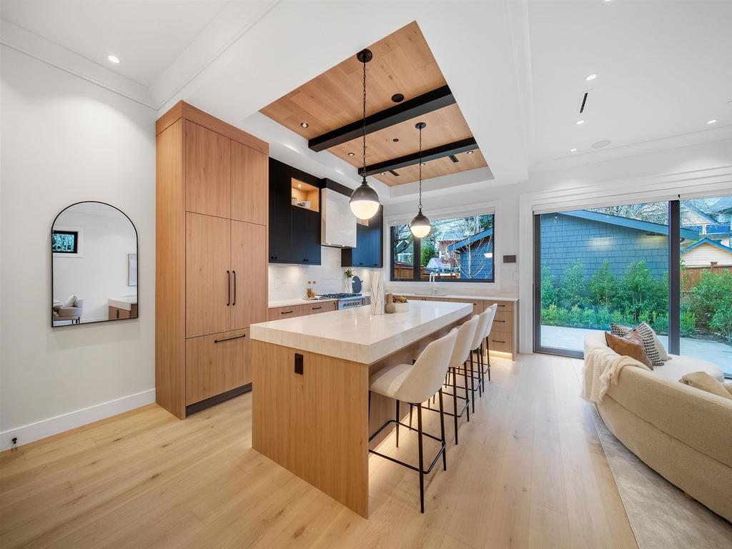 Listing Image for R3100870