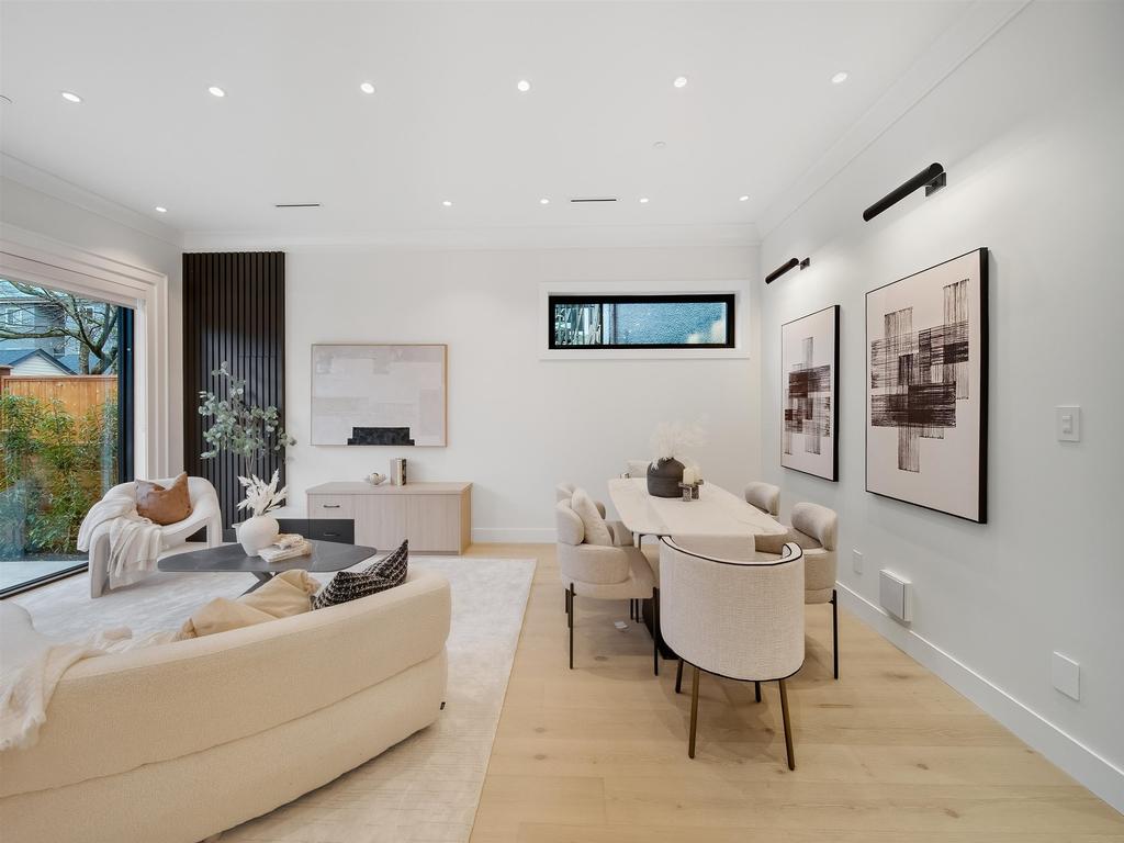 Listing Image for R3100870