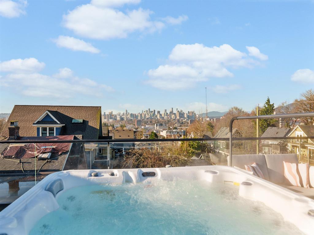 Listing Image for R3100870