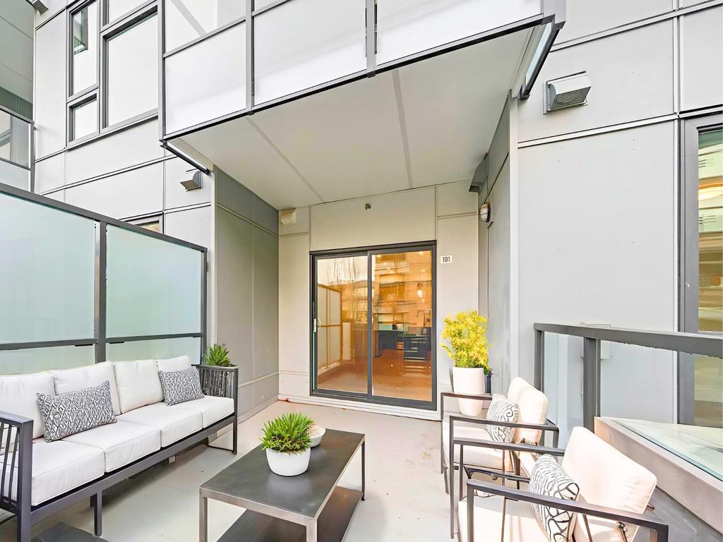 Listing Image for R3100878