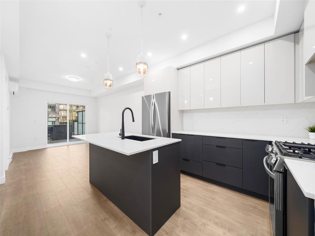 Listing Image for R3100878