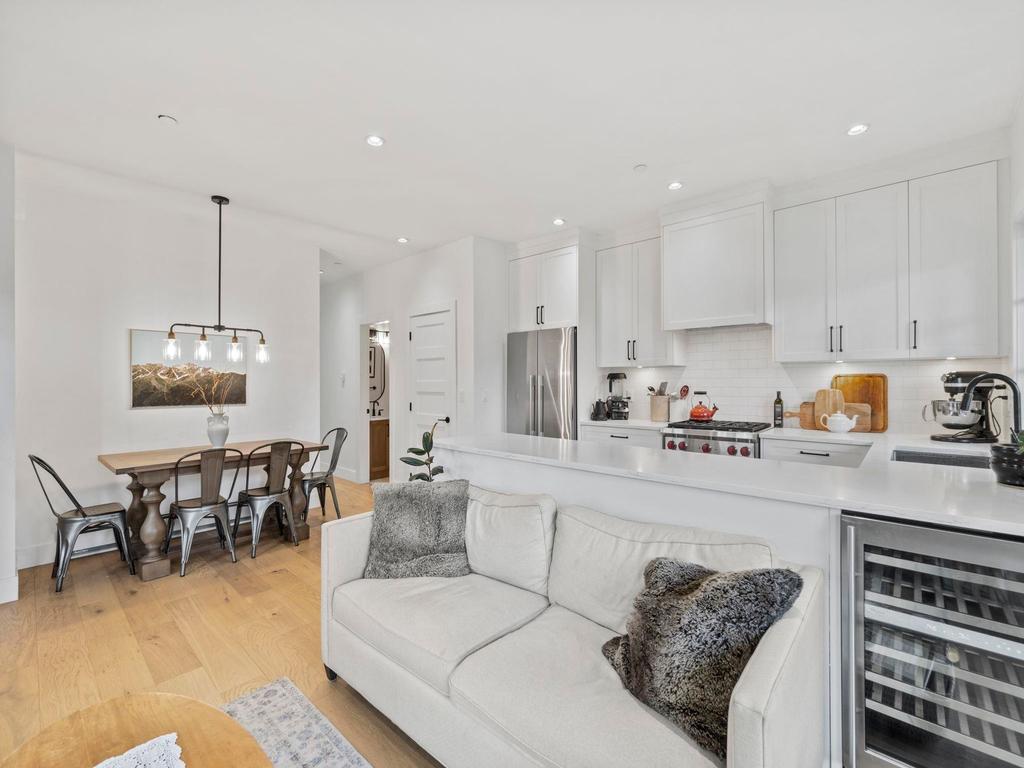 Listing Image for R3100898