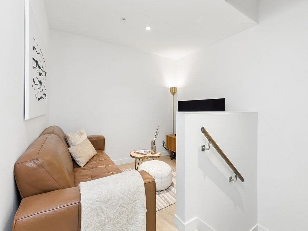 Listing Image for R3100900