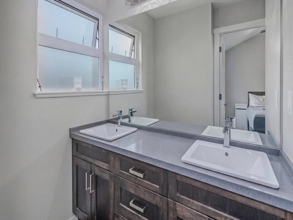 Listing Image for R3100917