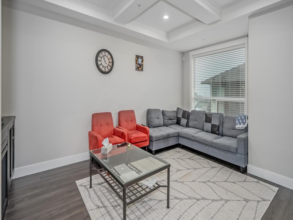 Listing Image for R3100917