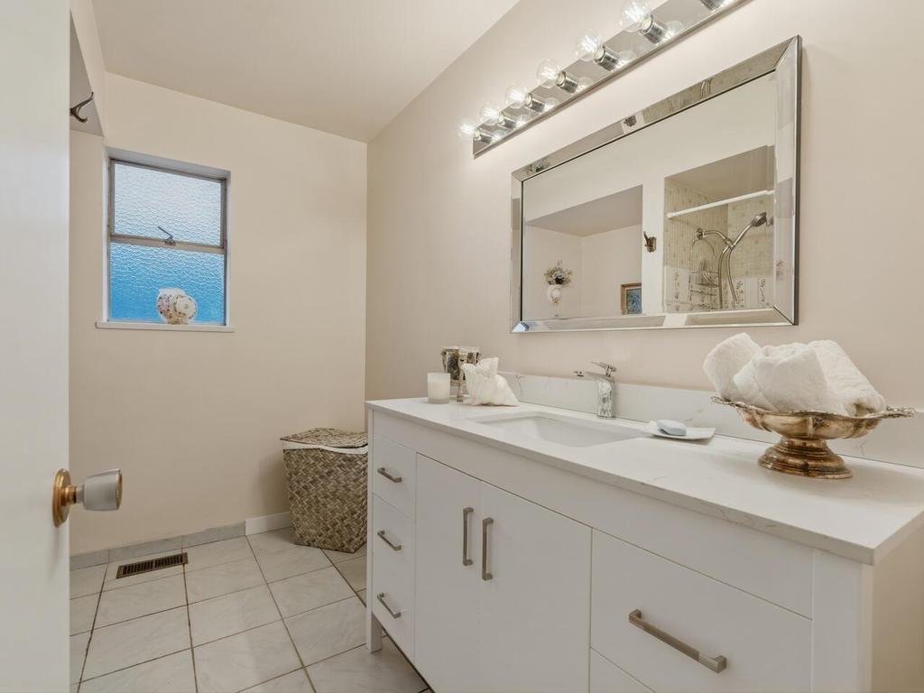 Listing Image for R3100924