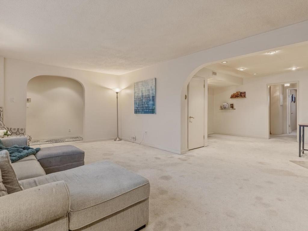 Listing Image for R3100924