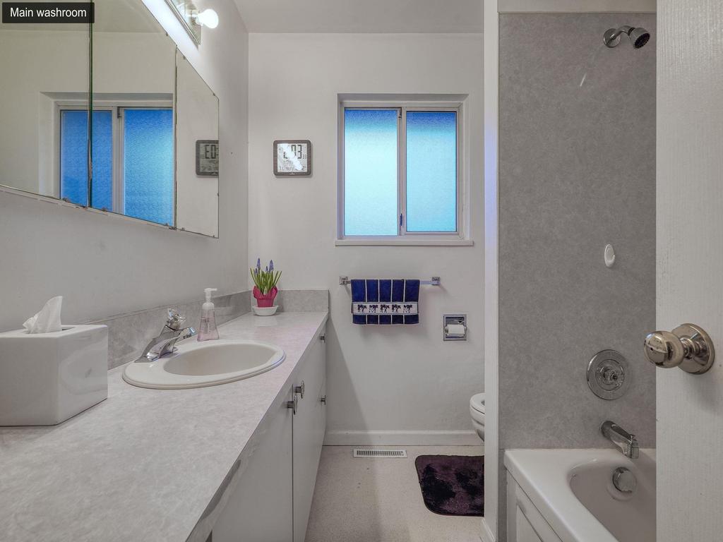 Listing Image for R3100936