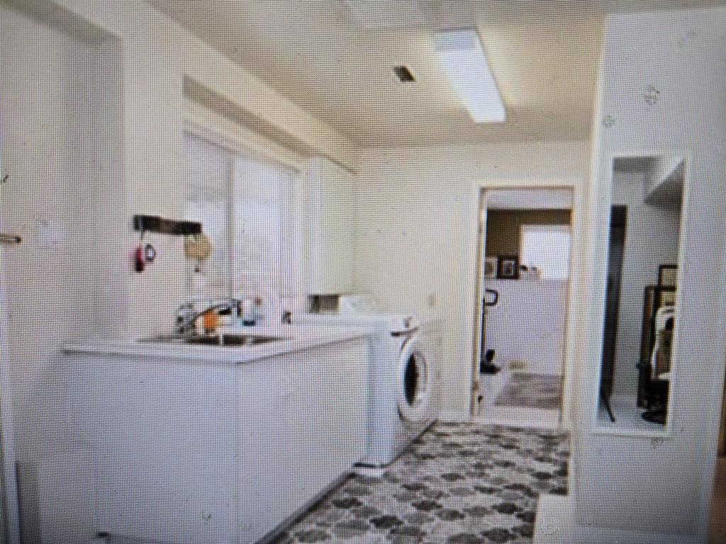 Listing Image for R3100959