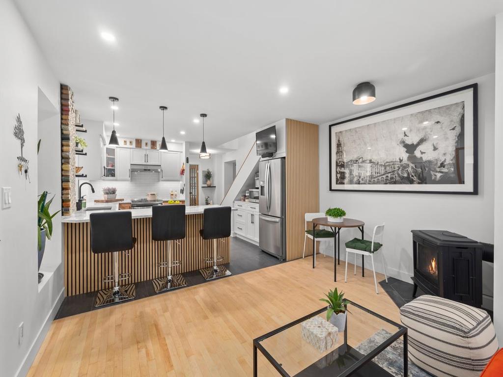 Listing Image for R3100975