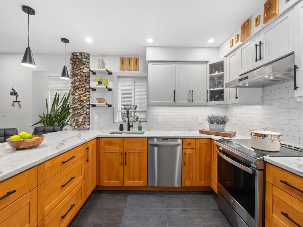 Listing Image for R3100975