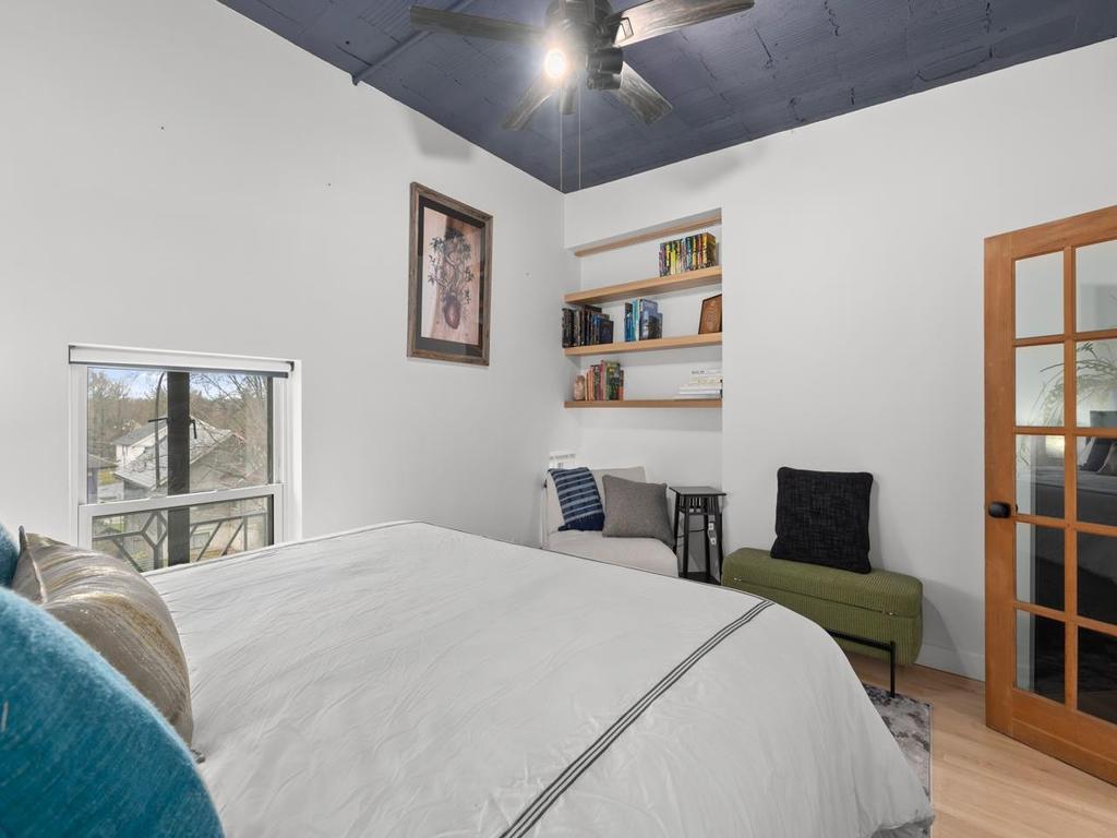 Listing Image for R3100975