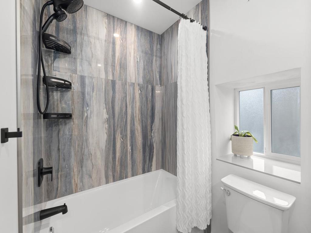 Listing Image for R3100975