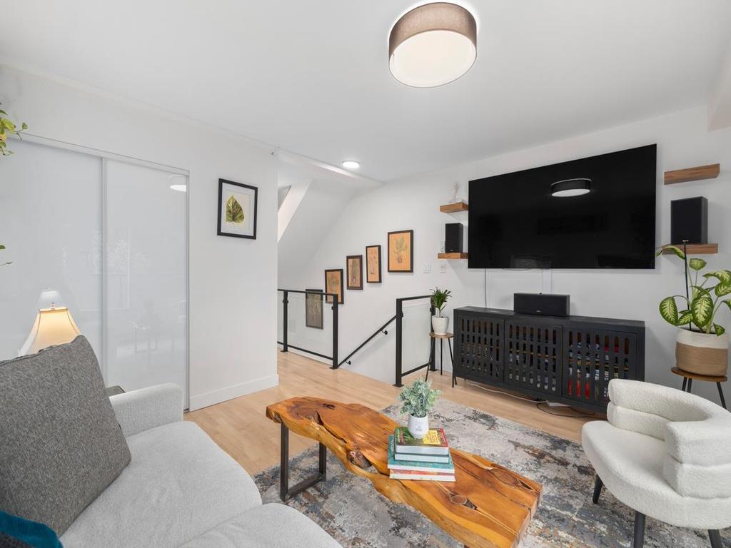 Listing Image for R3100975