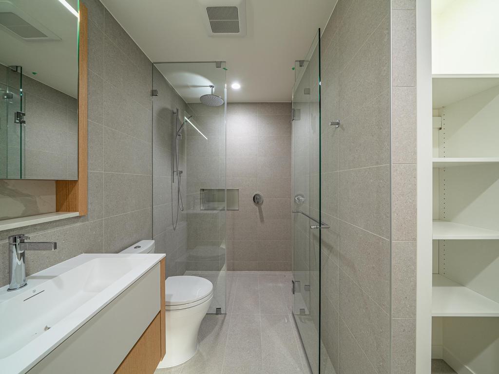 Listing Image for R3100976