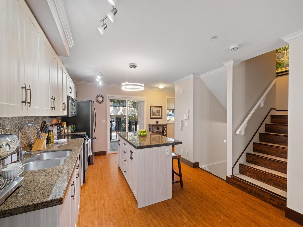 Listing Image for R3100978