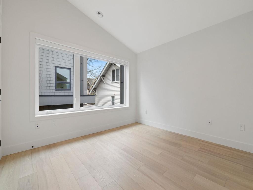 Listing Image for R3100996