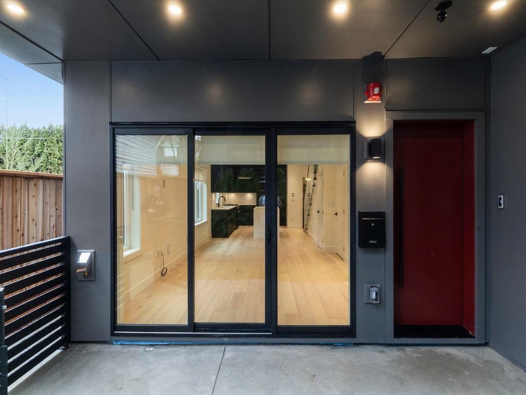 Listing Image for R3100996