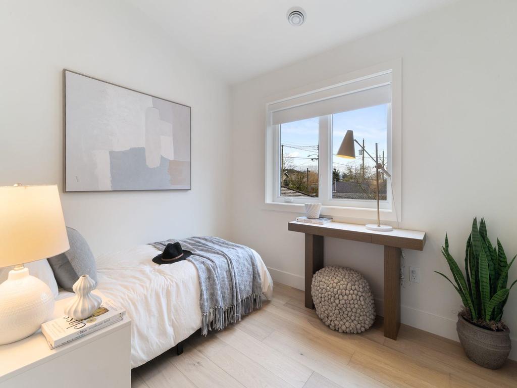 Listing Image for R3101007