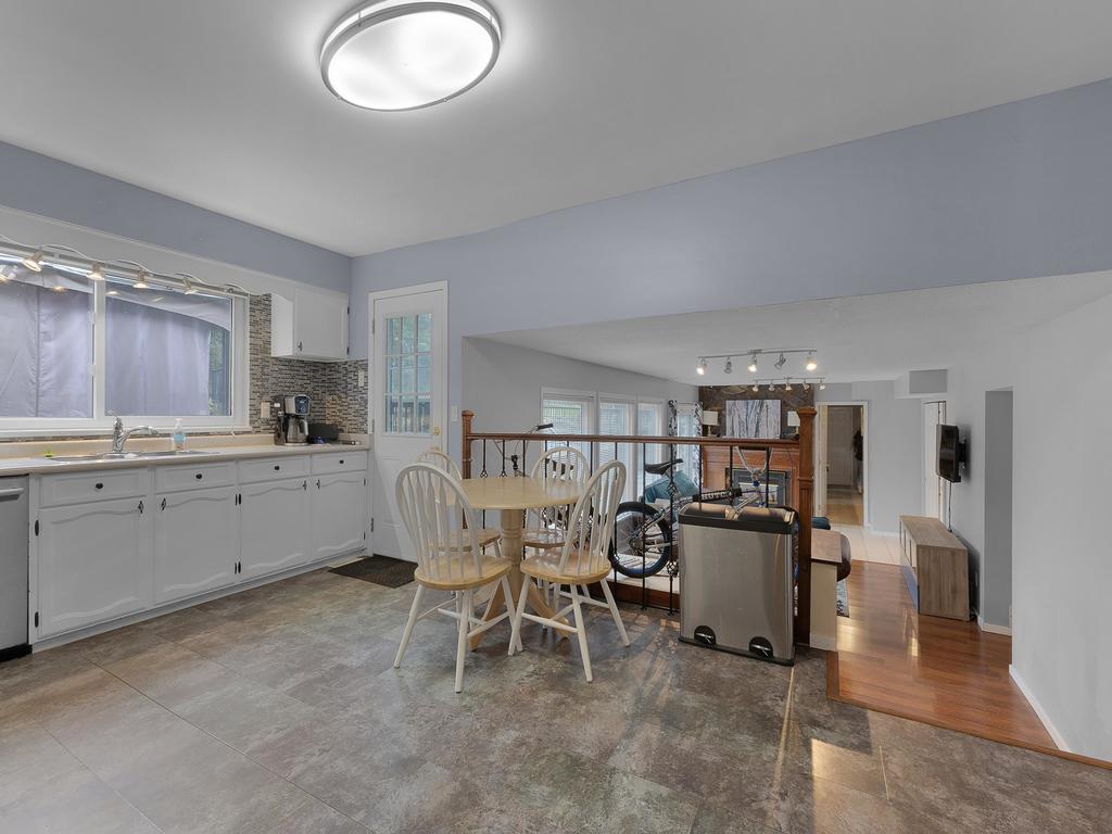 Listing Image for R3101009