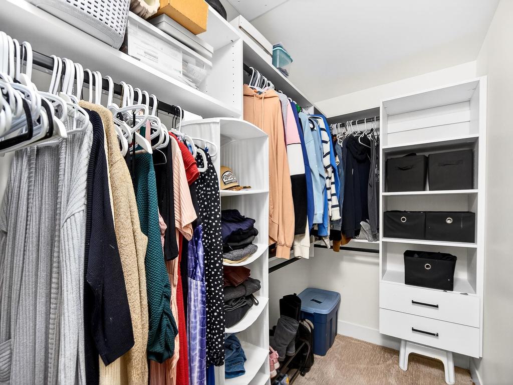 Listing Image for R3101012