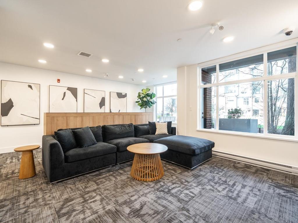 Listing Image for R3101012