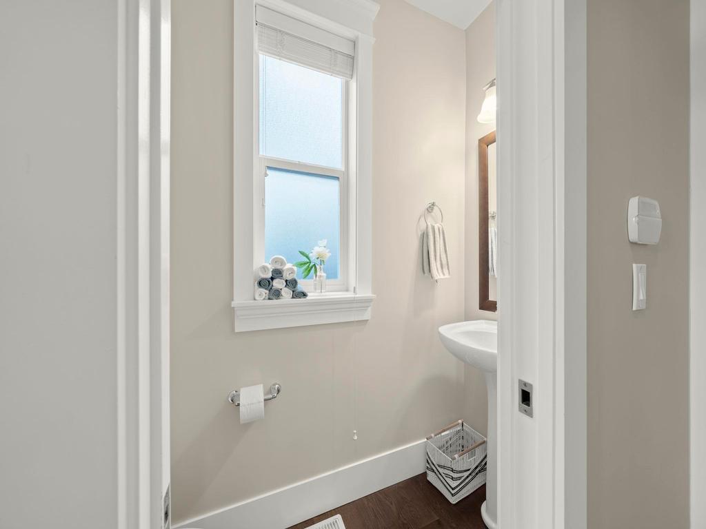 Listing Image for R3101013