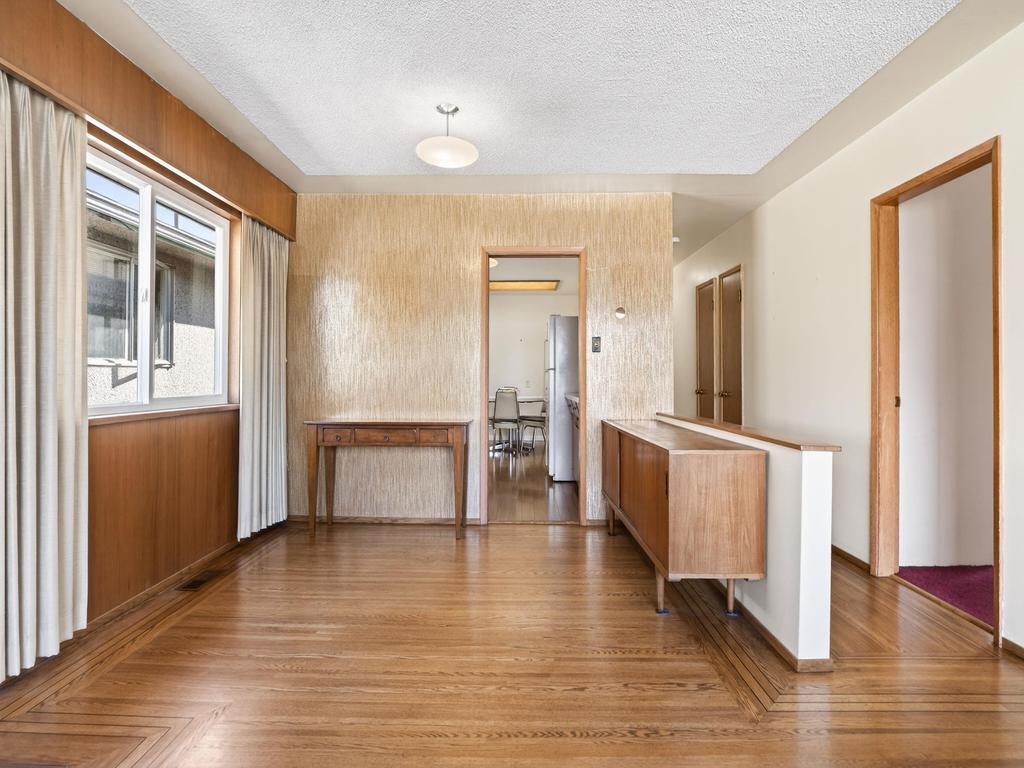 Listing Image for R3101014