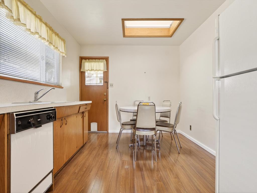 Listing Image for R3101014