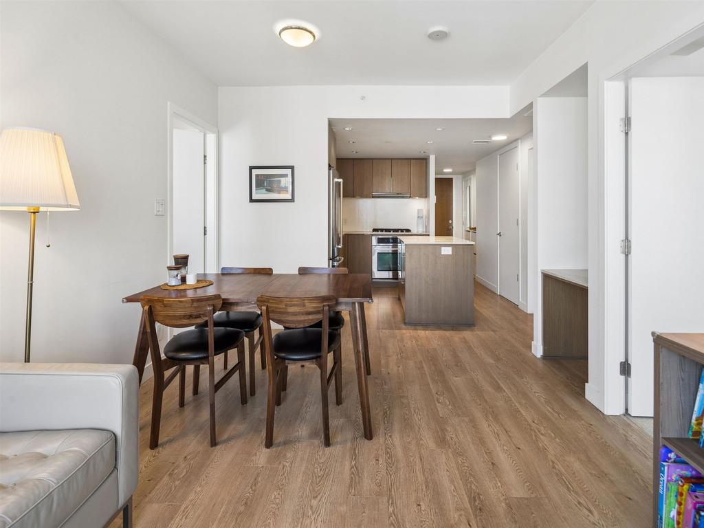 Listing Image for R3101020