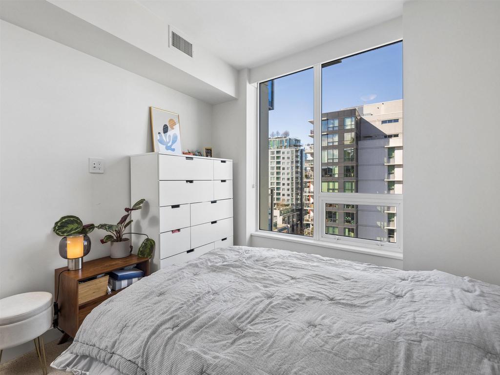 Listing Image for R3101020